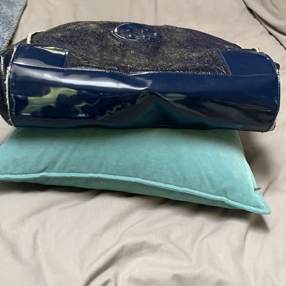 Tory Burch Patent Leather Bag - Picture 5 of 7